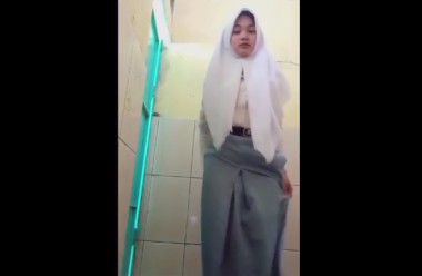 Yandex Viral Indo Langkah Kakimu Yang Sengaja Mengikuti Ke Mana Arah Aku Berjalan Surprise